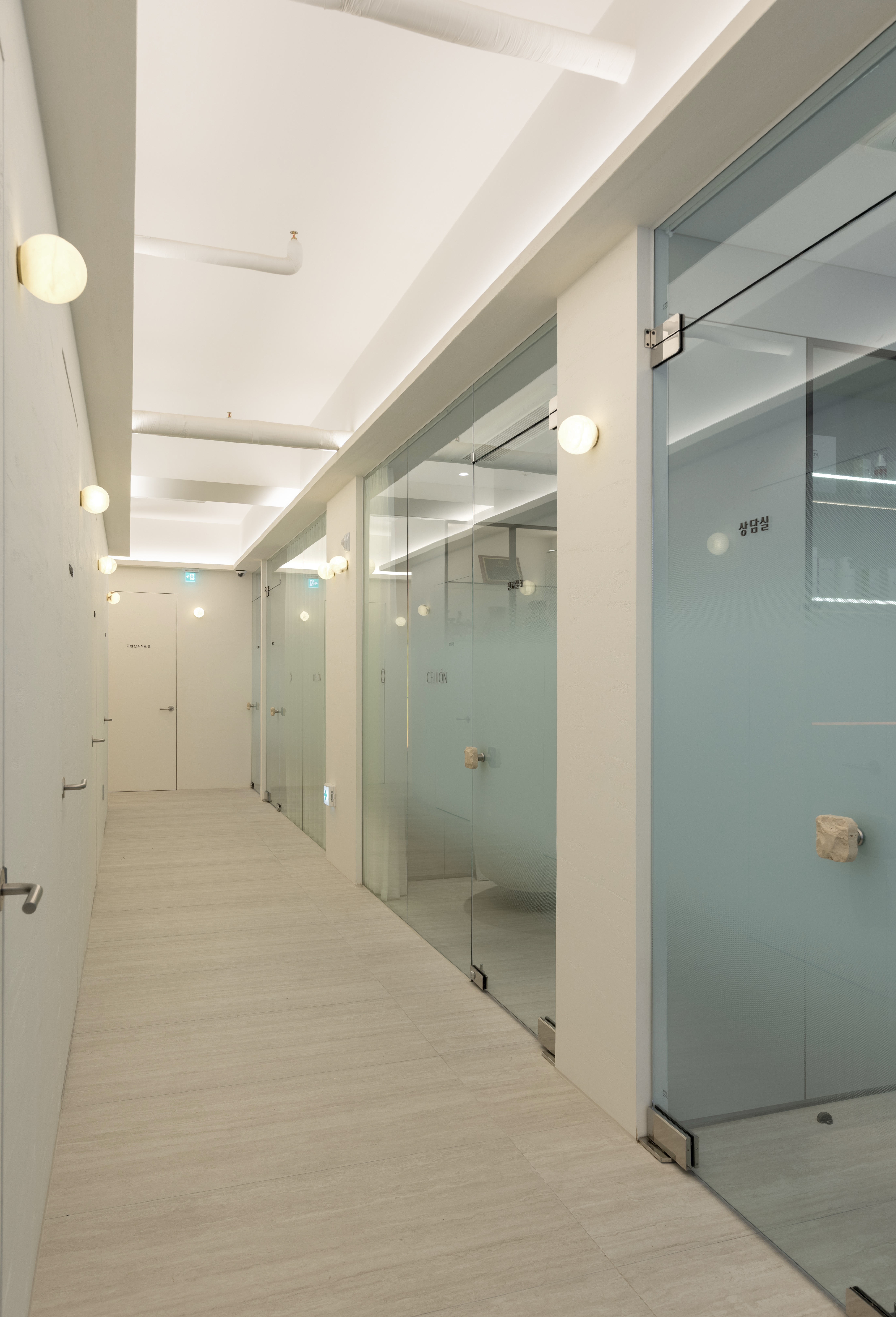 Cellon Clinic consultation space